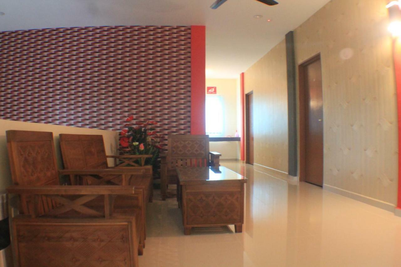 Pz Hotel Куала-Кангсар Экстерьер фото
